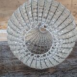 Round suspension of faceted glass grapevines