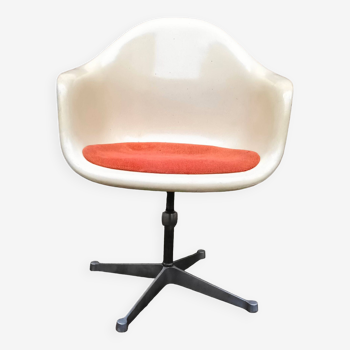 Fauteuil de bureau de Charles et Ray Eames pour Herman Miller des années 60