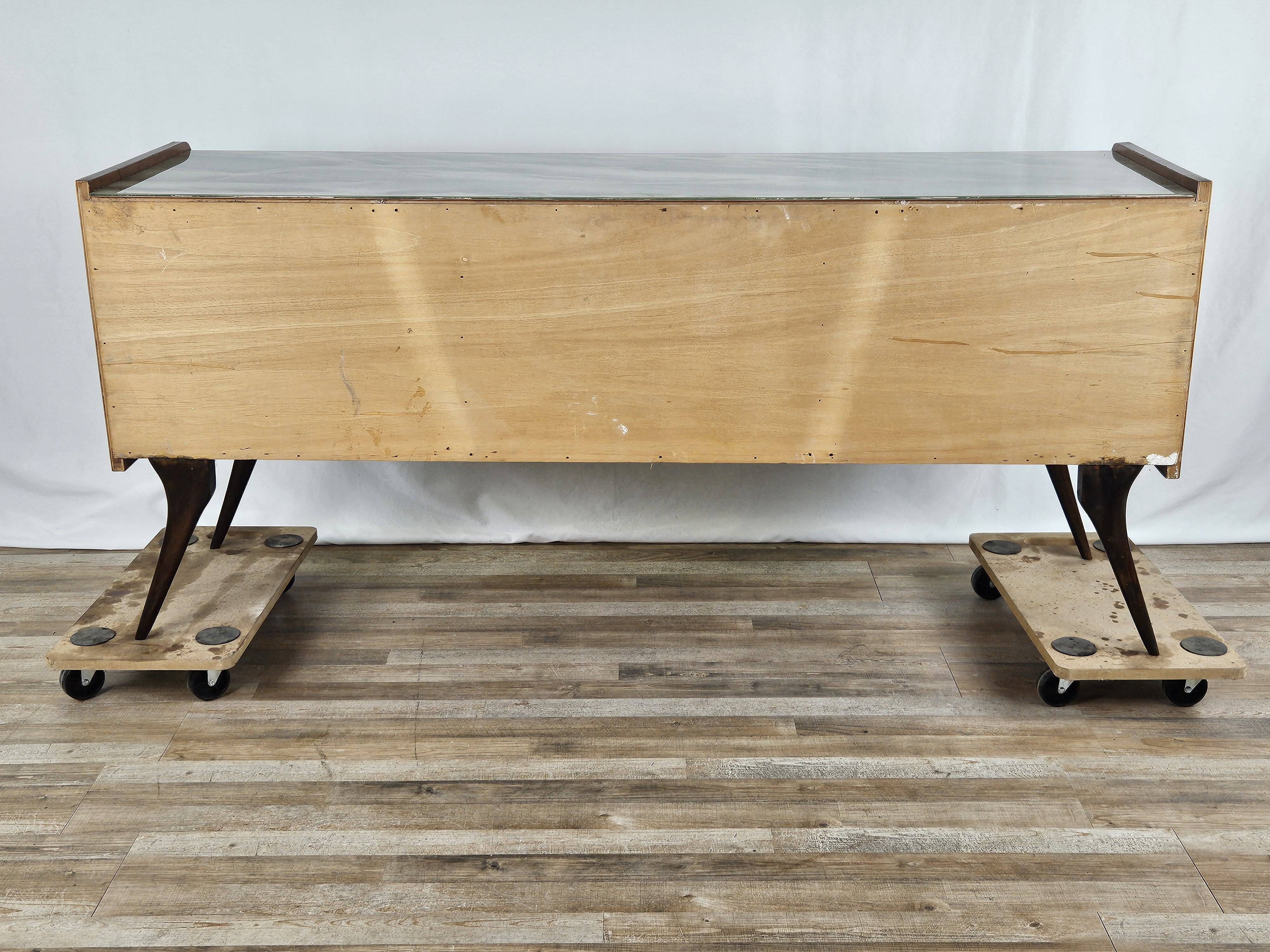 Commode des années 1960 avec verre et six tiroirs