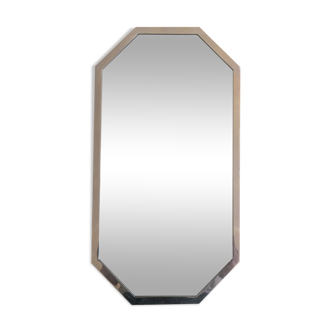 Beveled octagonal mirror