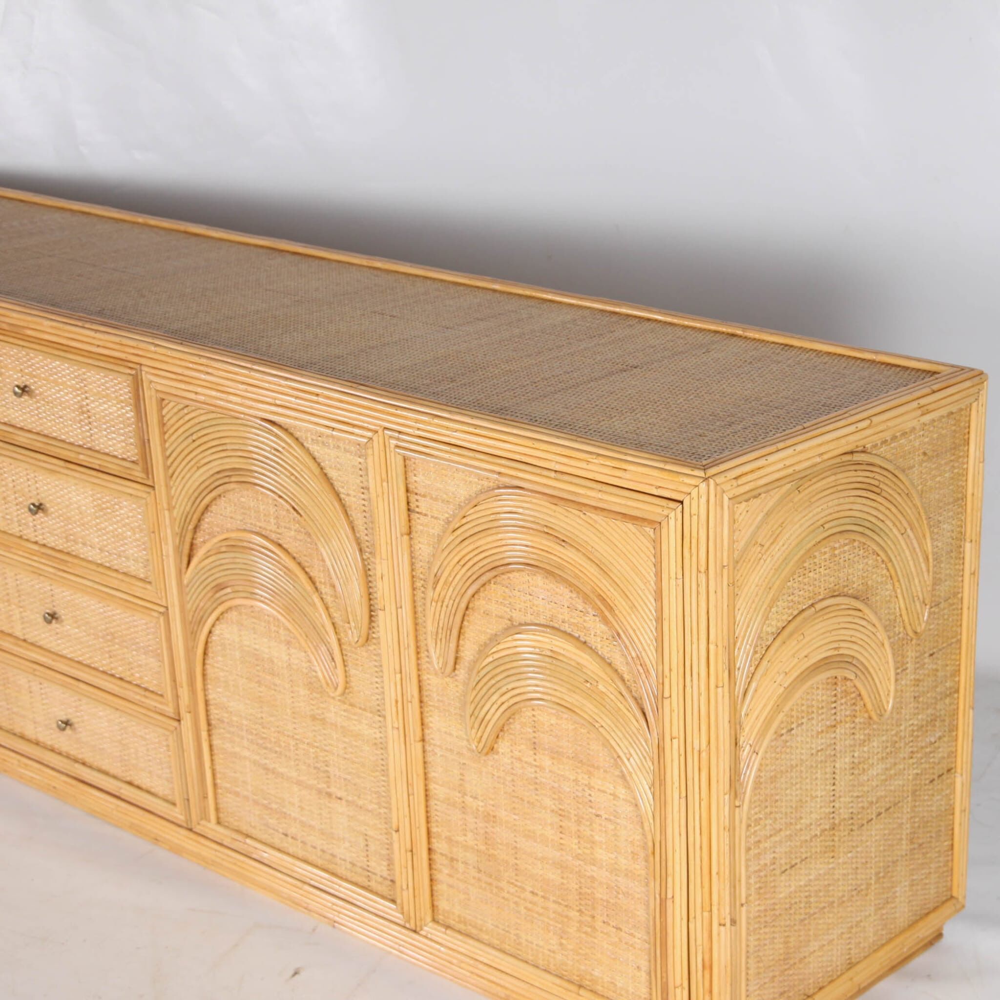 Enfilade « palmiers » en rotin et raphia