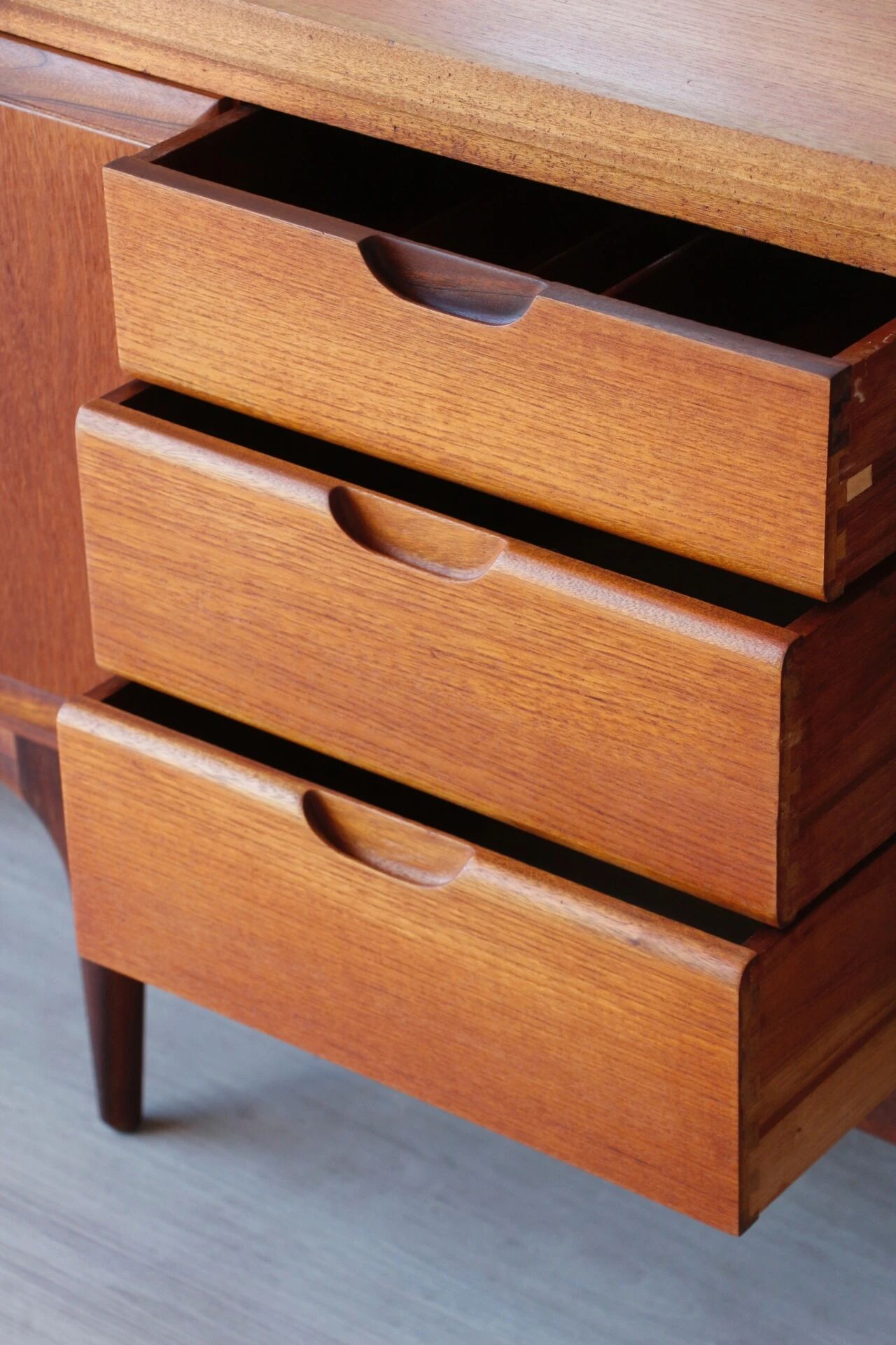 Buffet Greaves Thomas – Vintage teak enfilade 1960