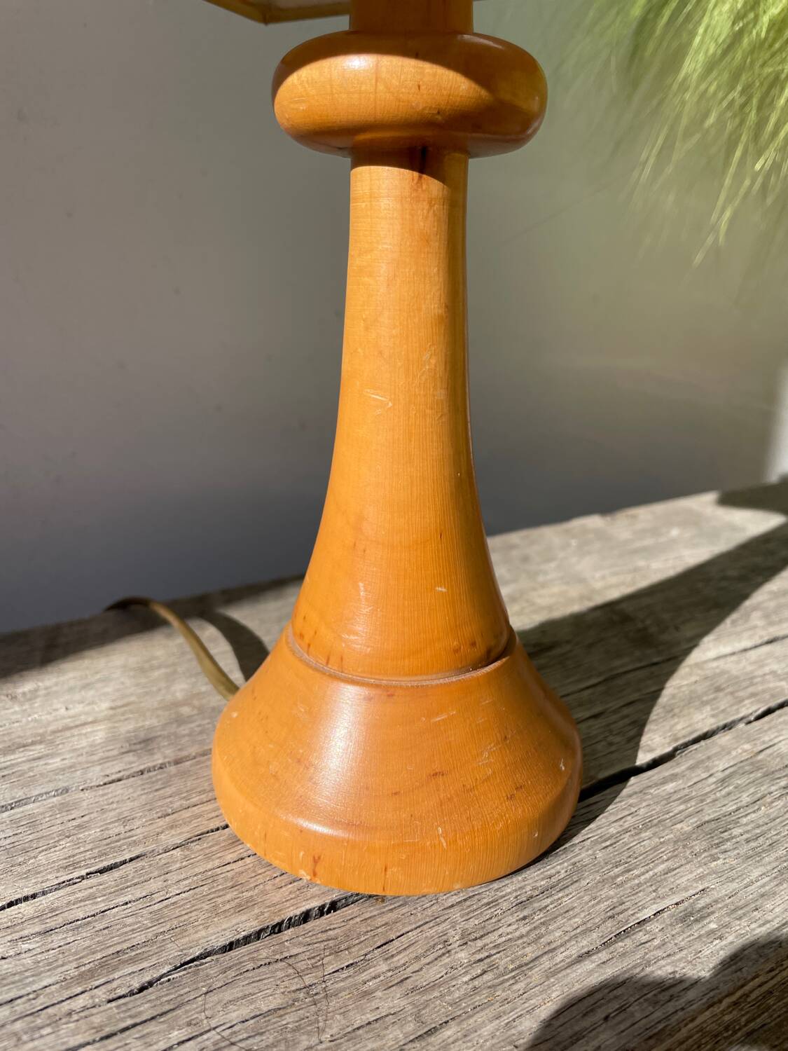 Light turned wood lamp o
