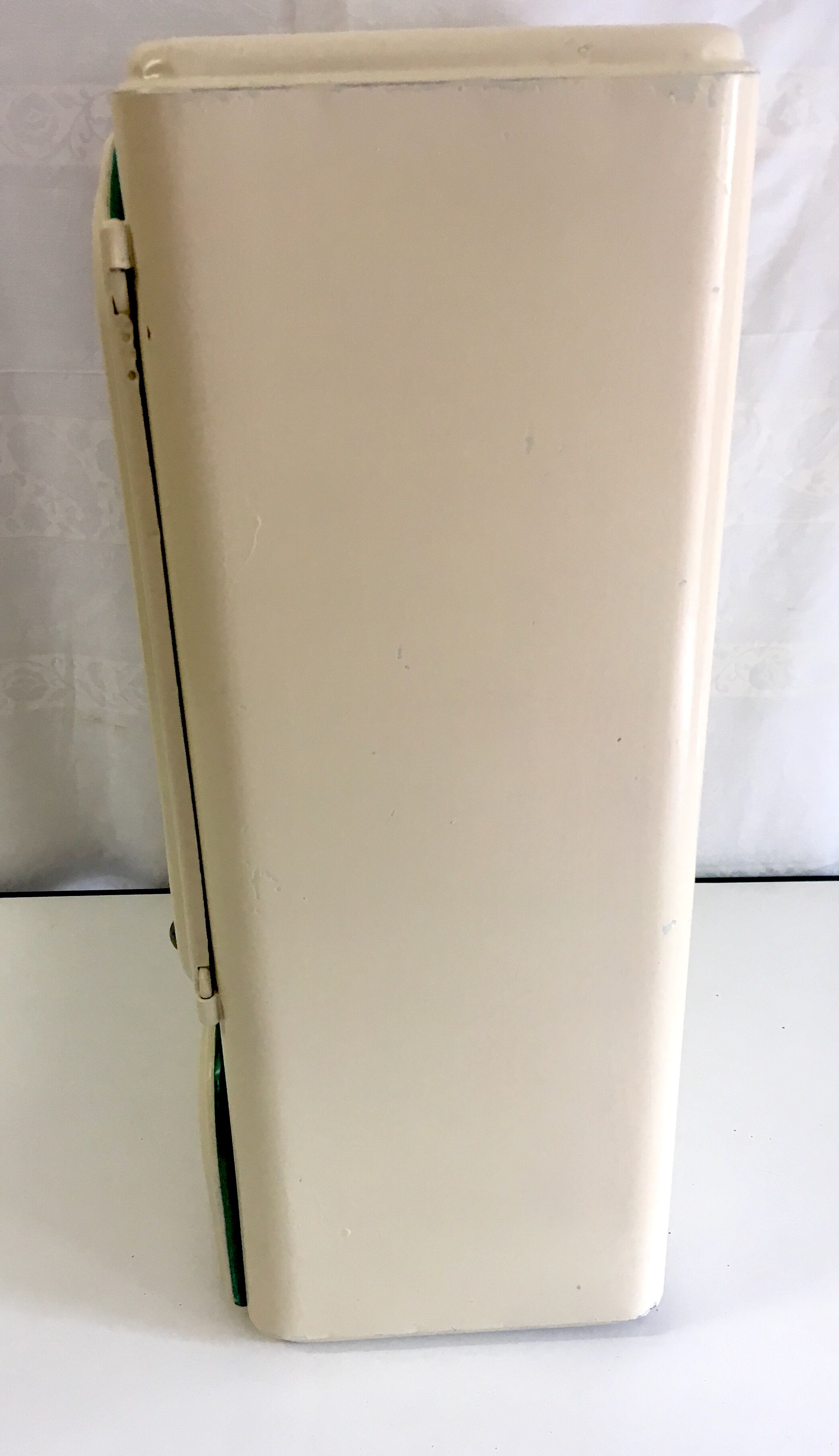 Metal toilet Cabinet – years 60