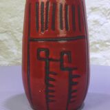 Red ceramic vase with free patterns