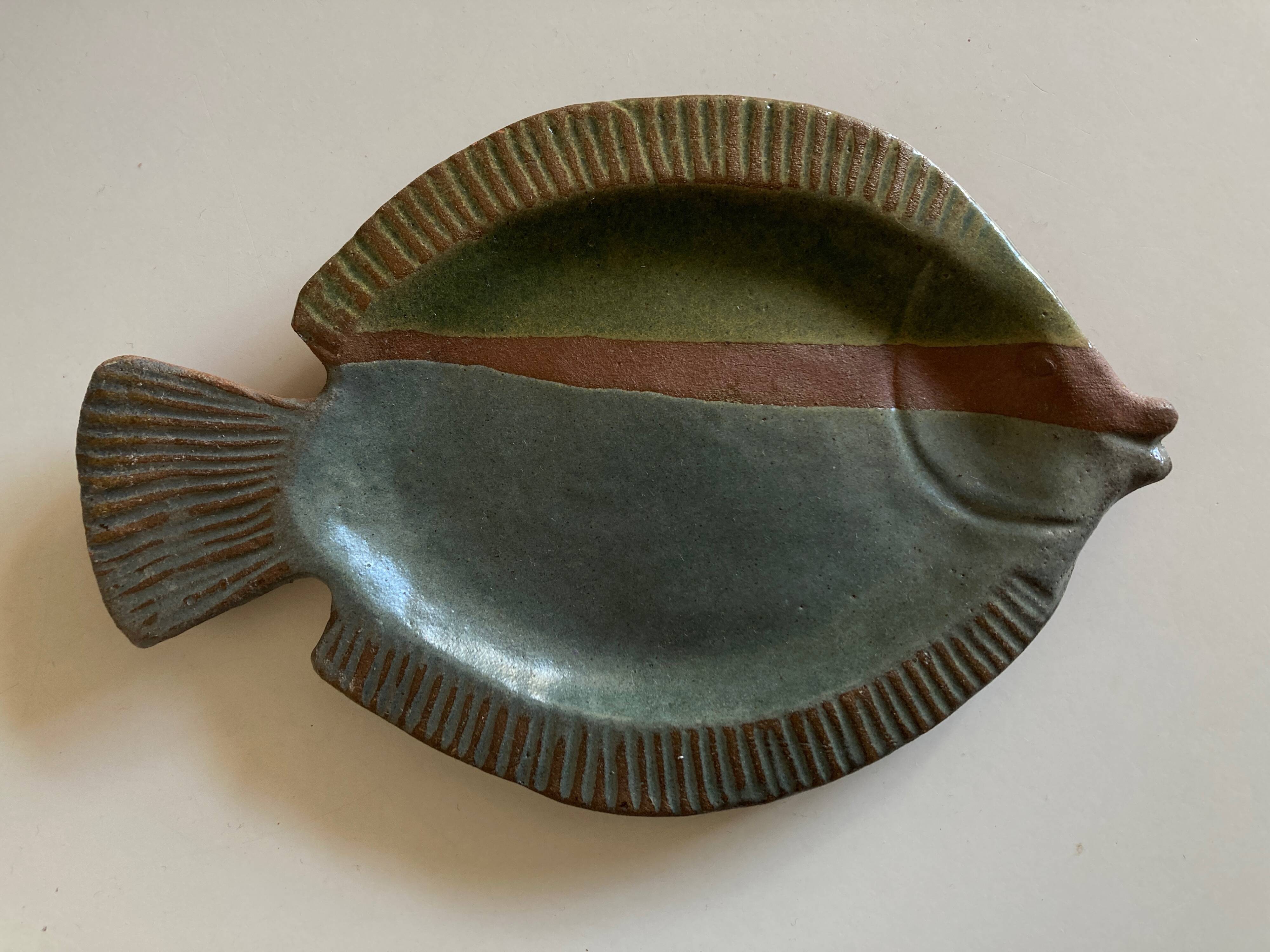 Empty fish pocket 1970s in glazed earthenware