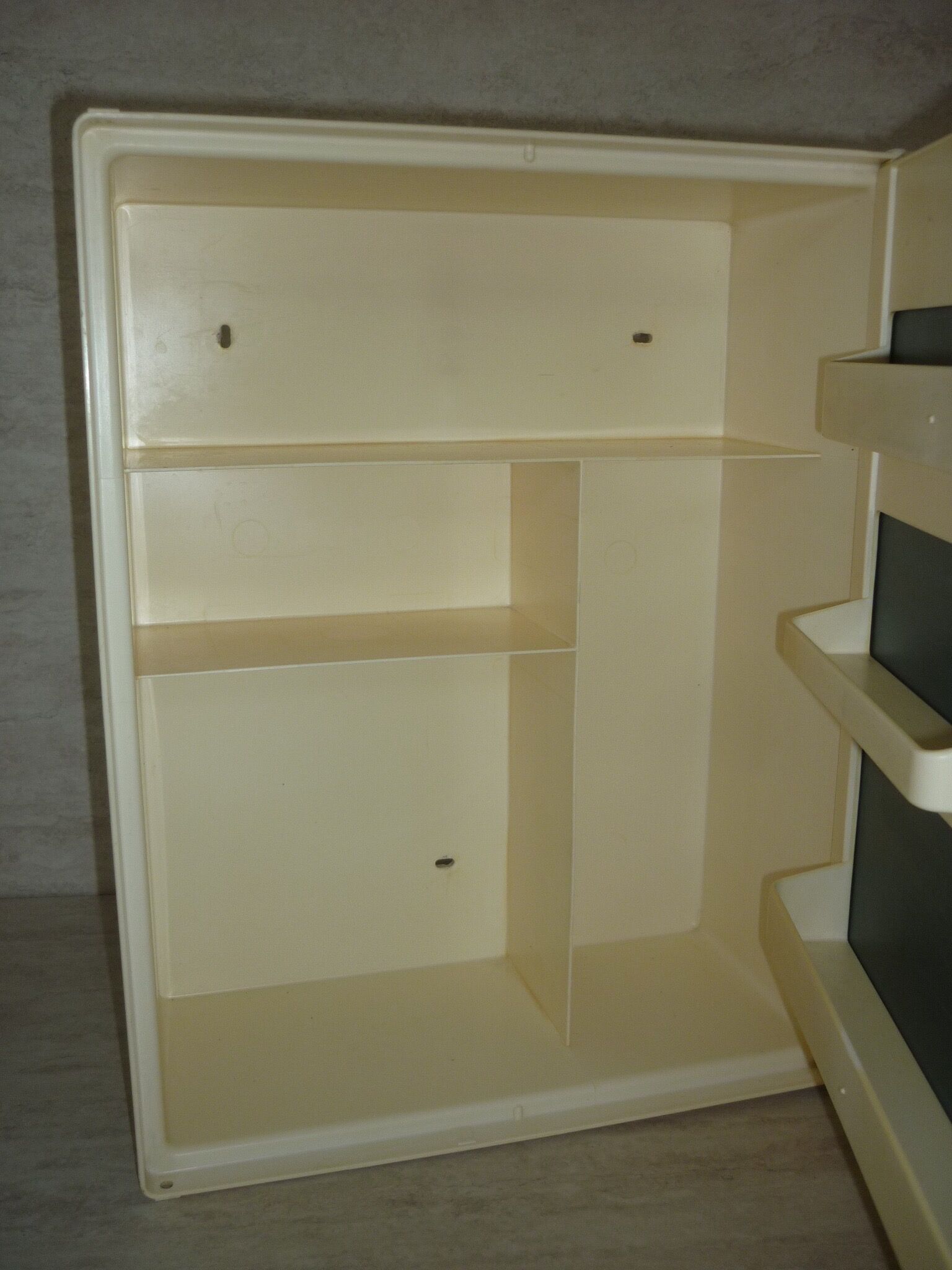 Vintage toilet cabinet with mirror