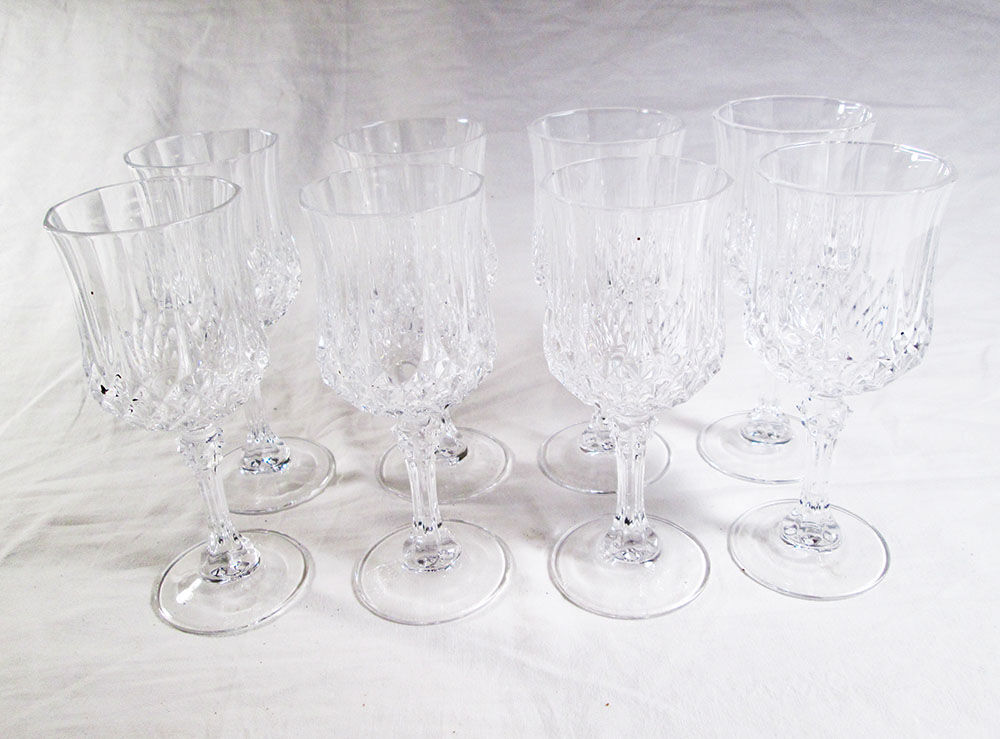 8 verres à vin en cristal d'Arques