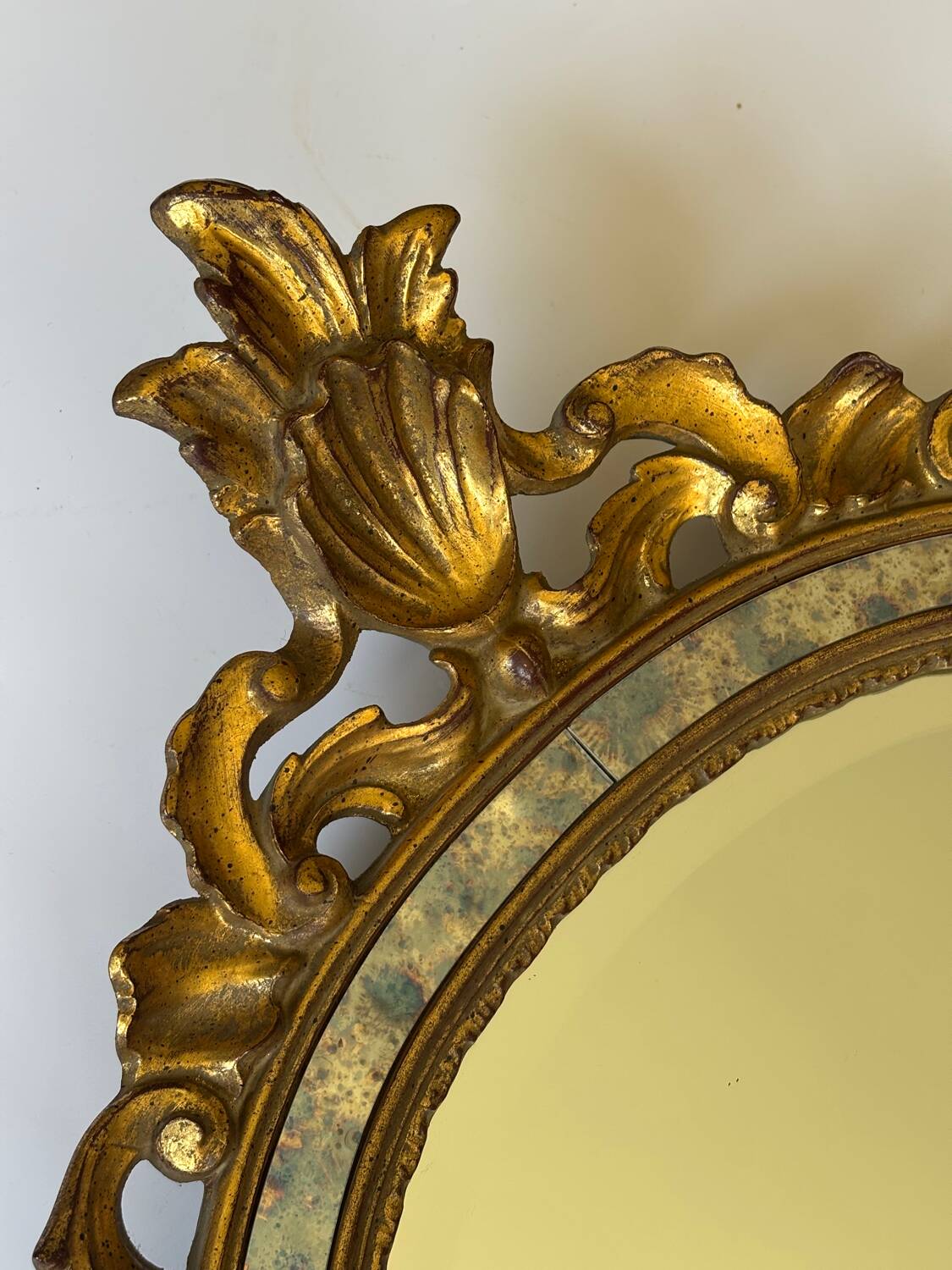 Miroir doré style Louis XV