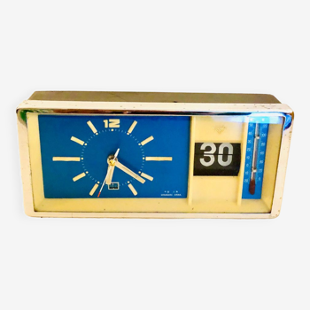 Vintage Shanghai table clock alarm clock from the 70s.