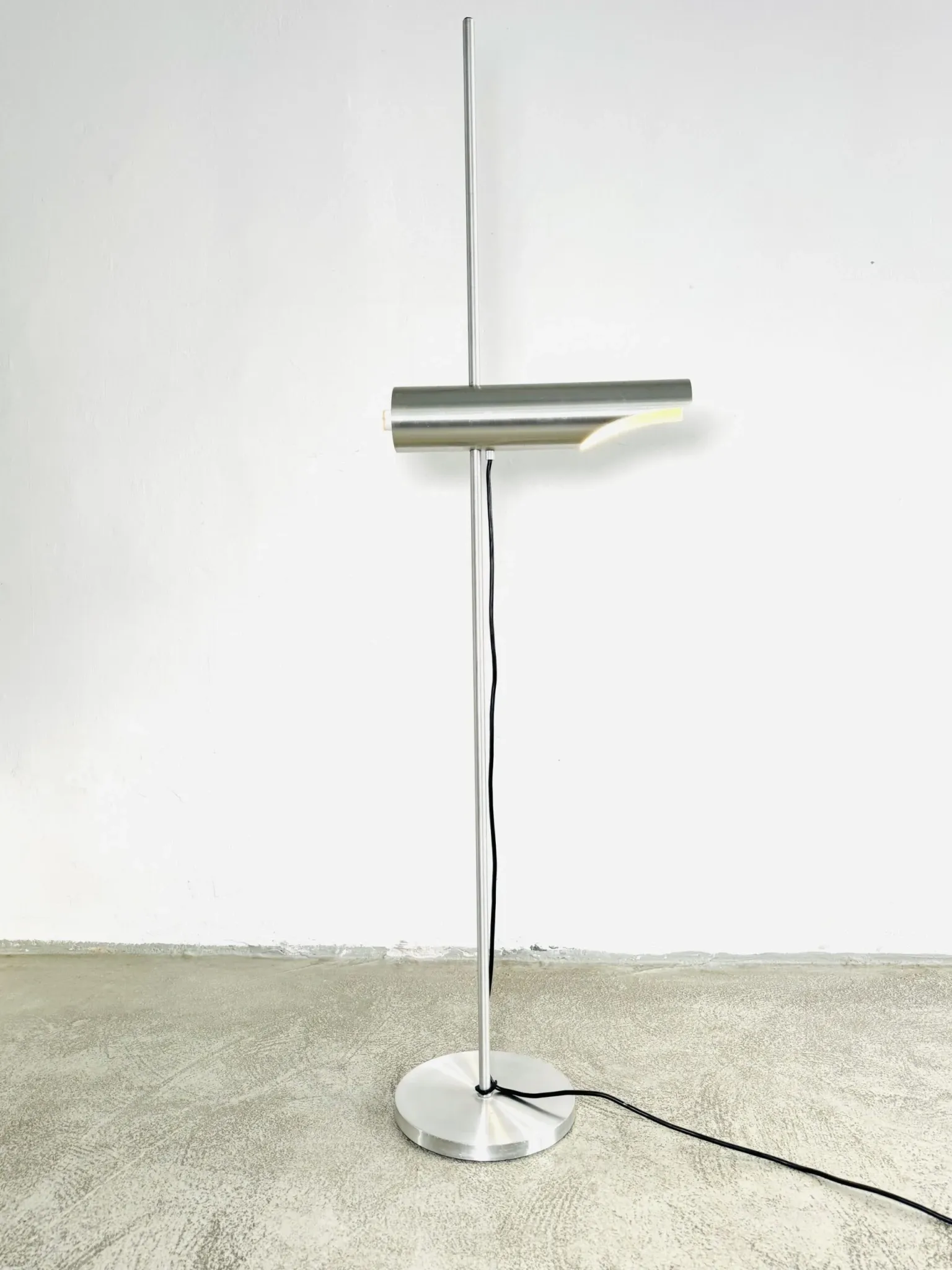 D-2003 Periskoop Floor Lamp By Maija Liisa Komulainen For Raak Amsterdam, The Netherlands, 1960S