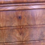 ogee chest of drawers