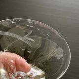 Set of 6 vintage cups in very good condition.