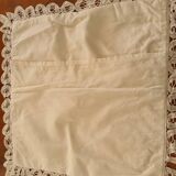 Housse de coussin en dentelle