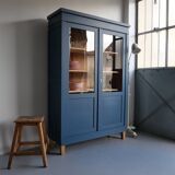 Dresser display cabinet