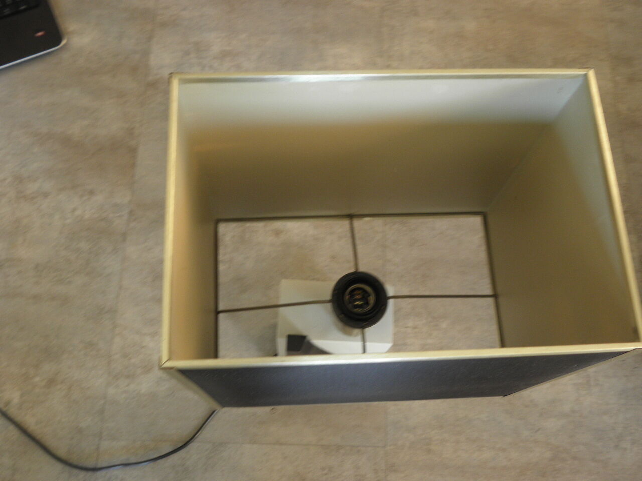 Vintage black white table lamp