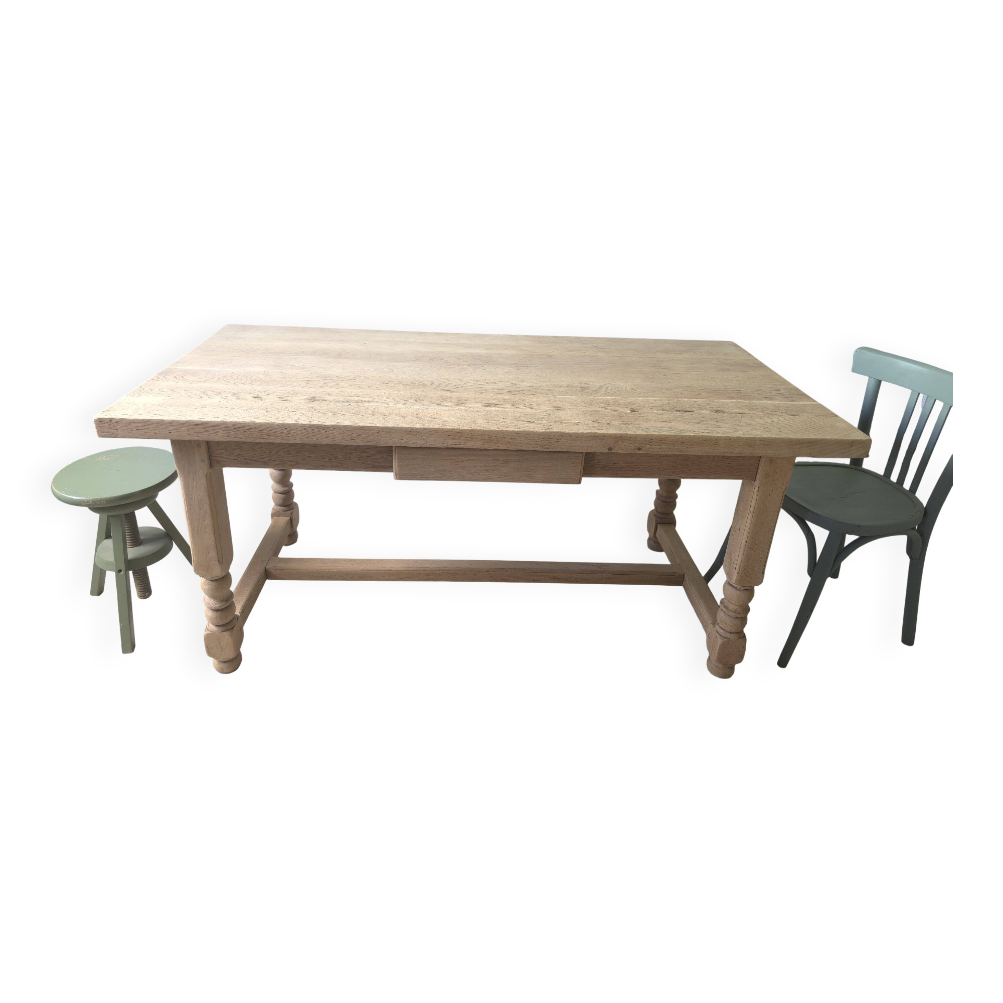 Farm table