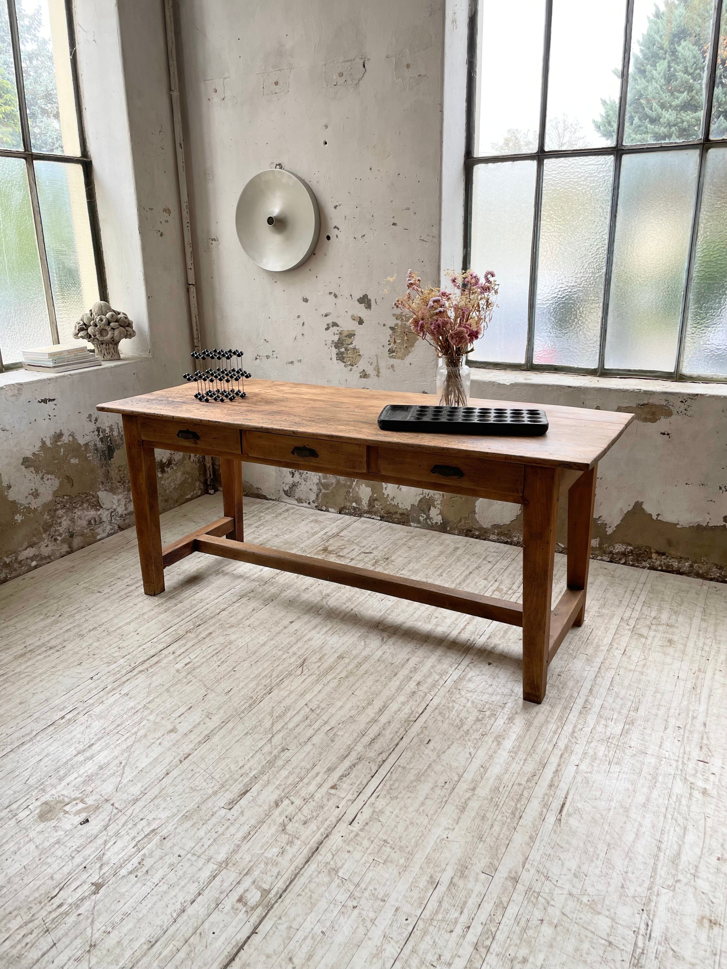 Oak island farmhouse table 2m