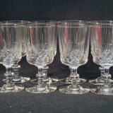 8 anciens verres a vin en cristal de baccarat taillé gravure 10742