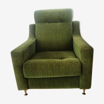 Vintage club armchair in hilly velvet.