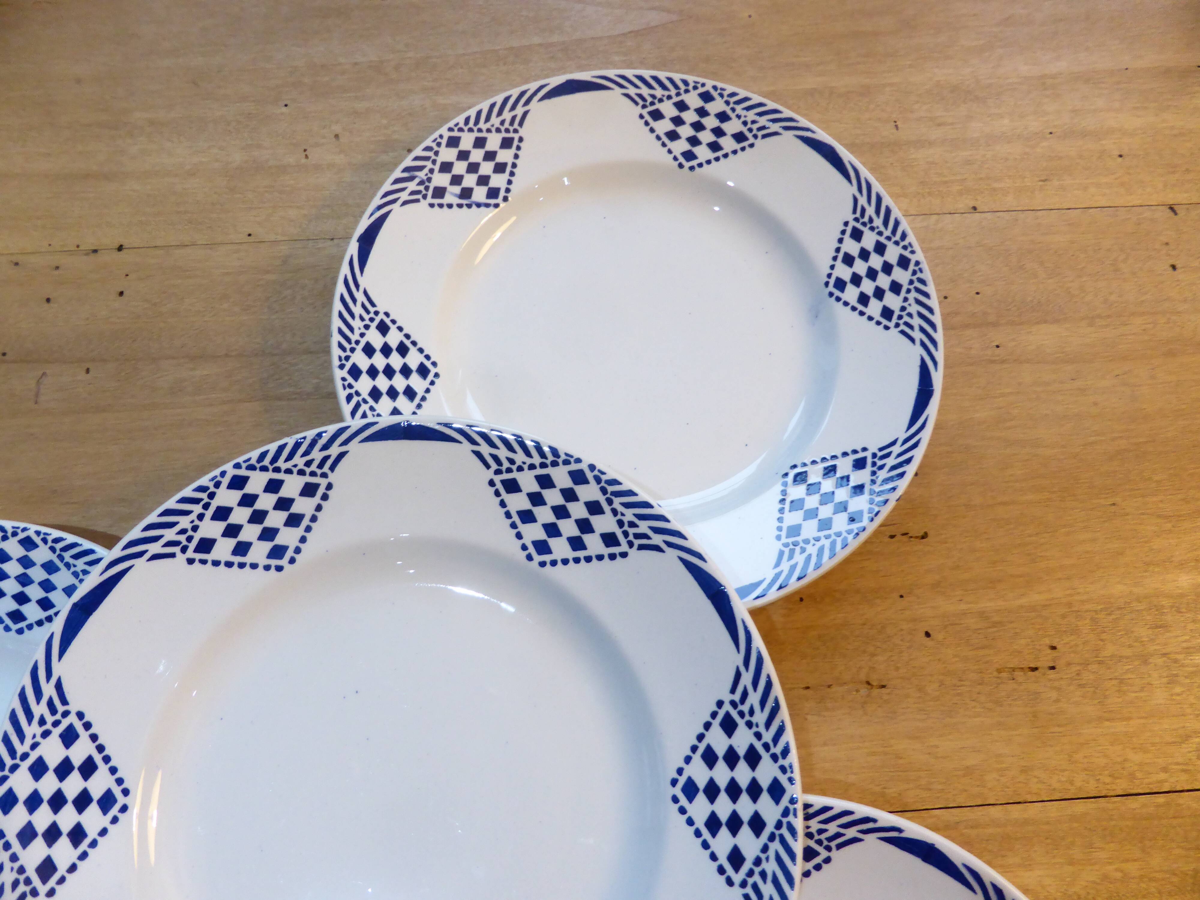 4 flat plates Moulin des Wolves and Hamage model Pantin