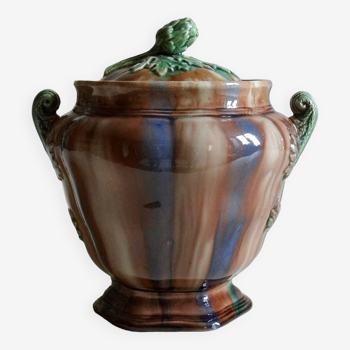 Rubelles earthenware pot