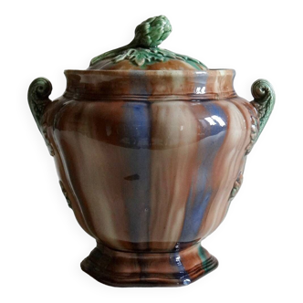 Rubelles earthenware pot