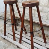 2 tabourets de bar en bois massif
