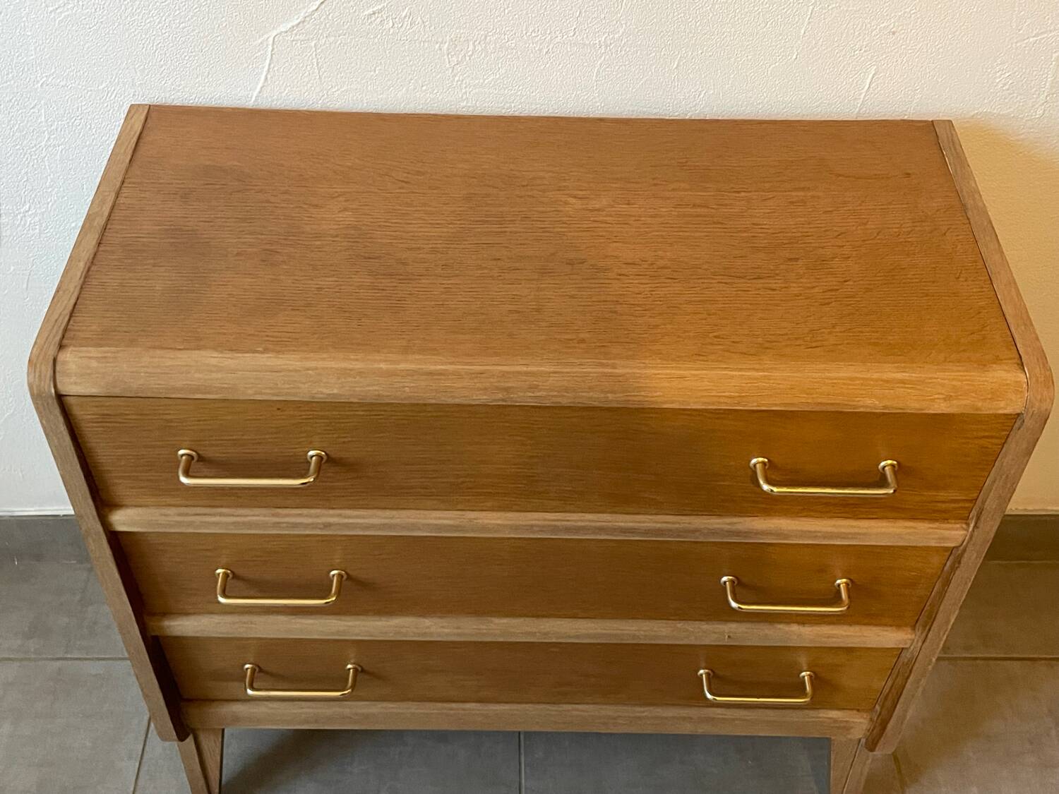 Charming vintage chest of drawers from the 1960s