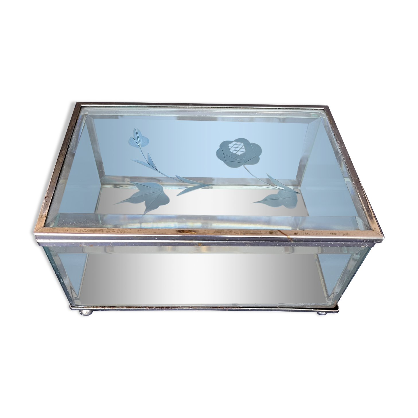 Glass jewelry box