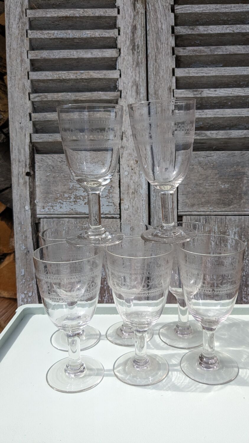 Verres en cristal gravés