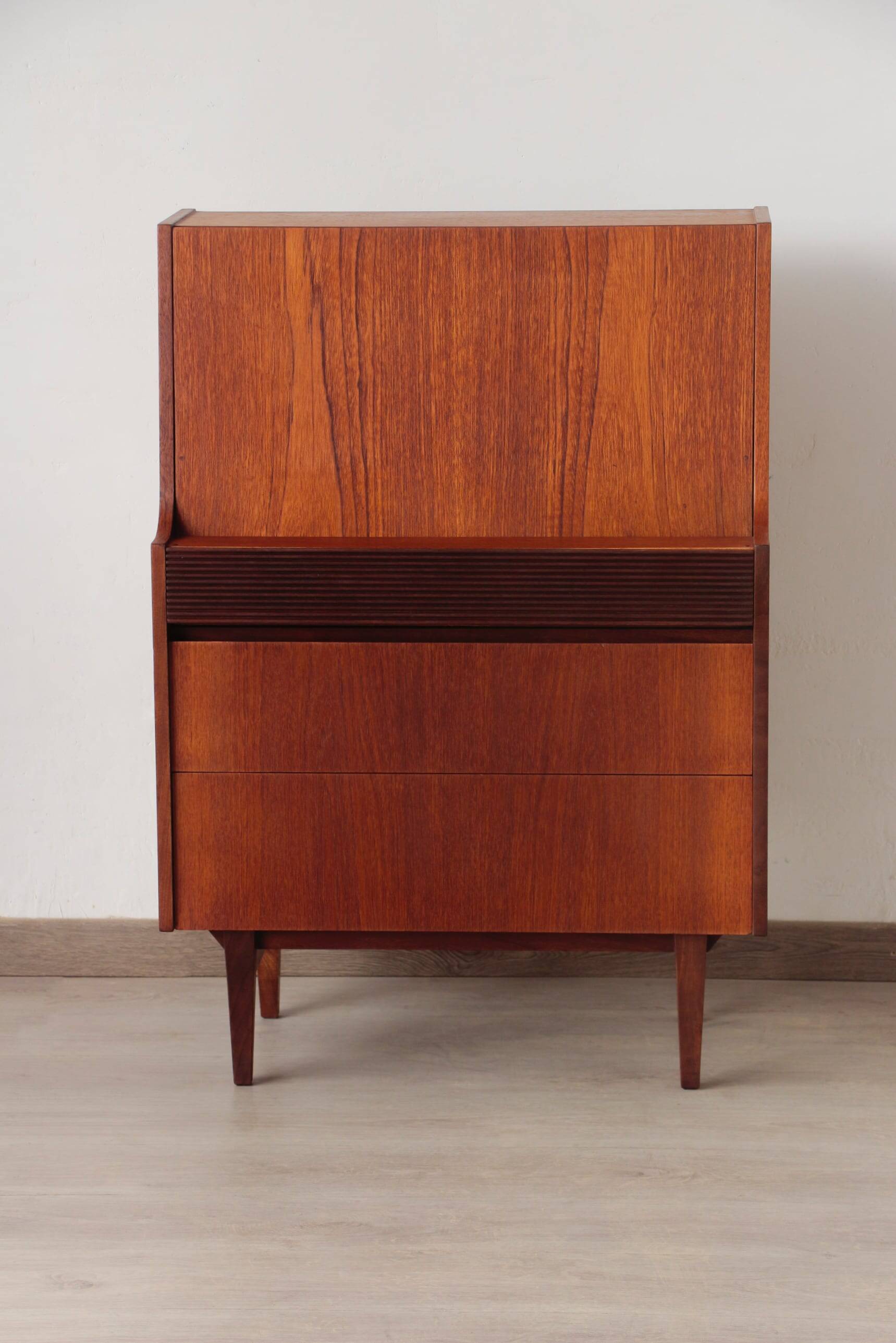 Vintage teak desk by Elliots of Newbury – 1960s design