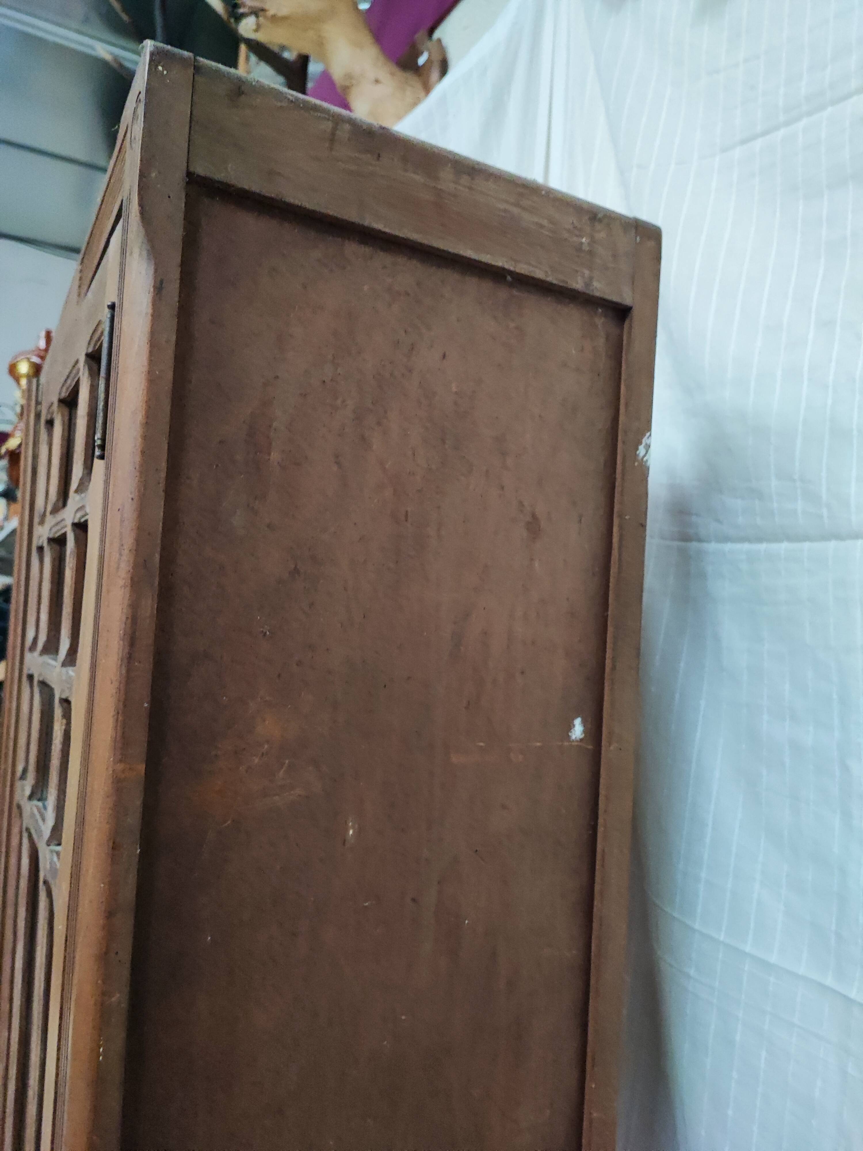 Parisian glazed wardrobe to retype