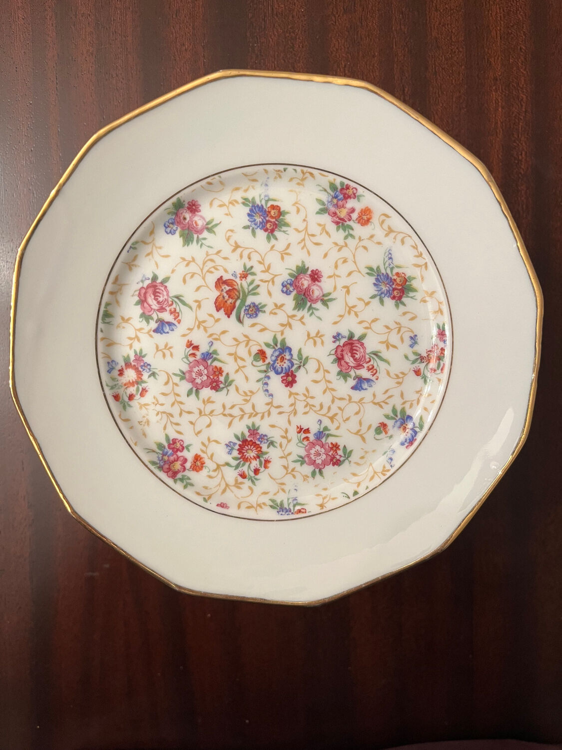 Pie dish & dessert plates