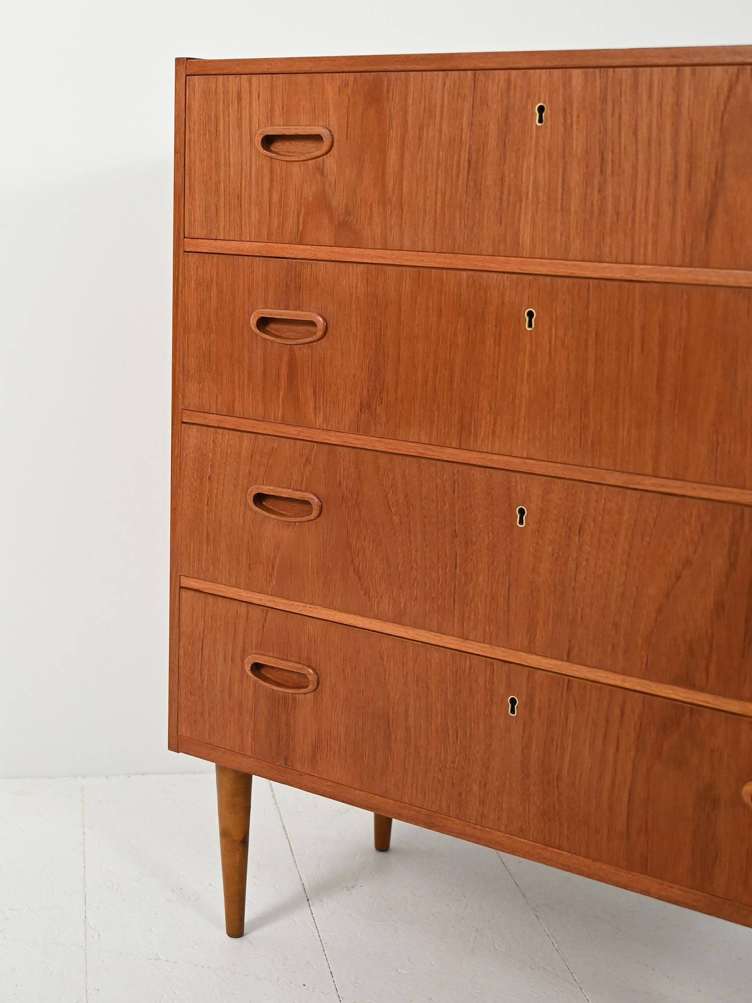 Commode scandinave, années 1950-1960, en teck
