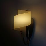 Pair of vintage wall lamps from the 1950s in brass.