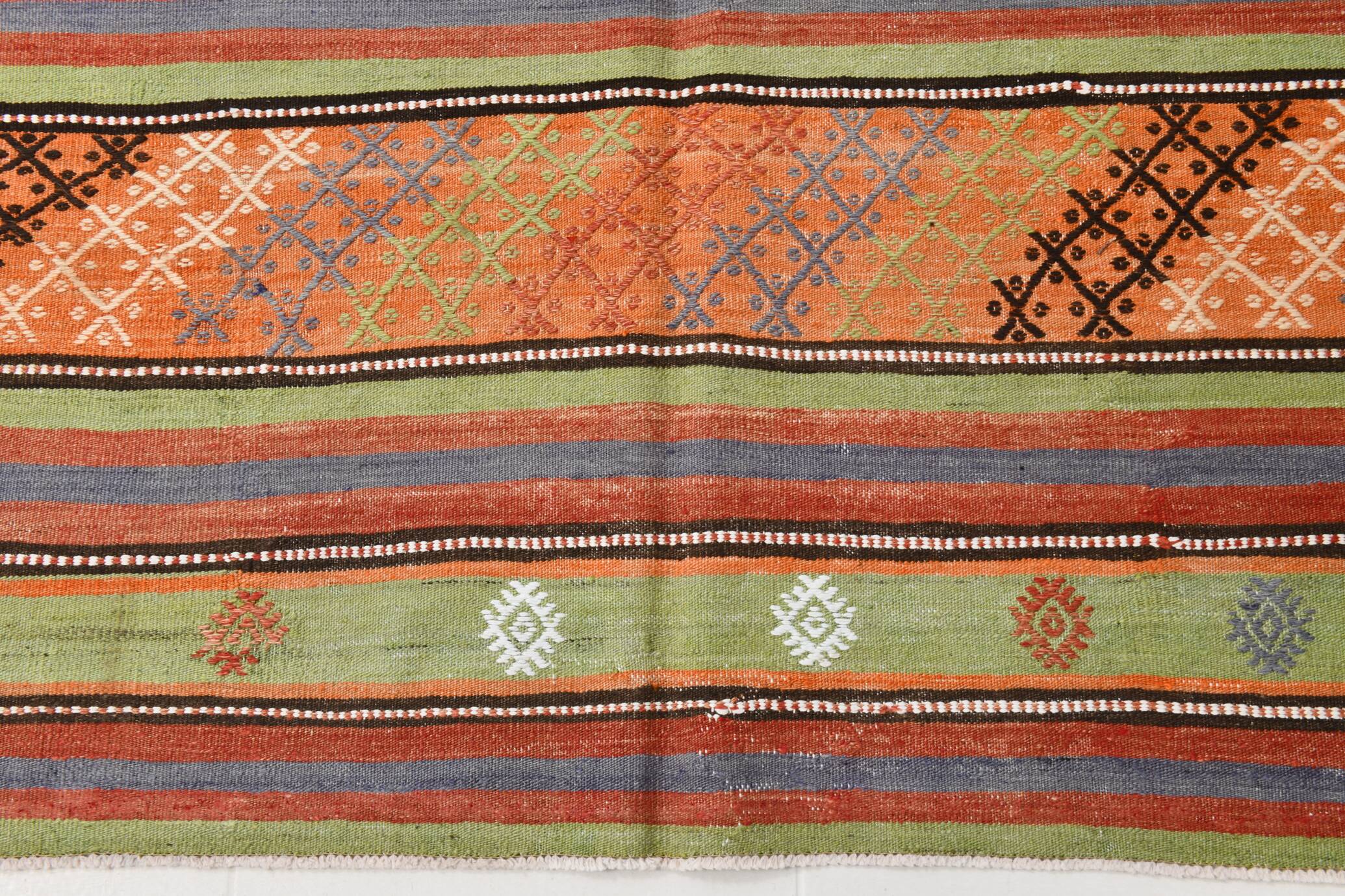 6x8 Handwoven Vintage Kilim Rug, 177x242Cm