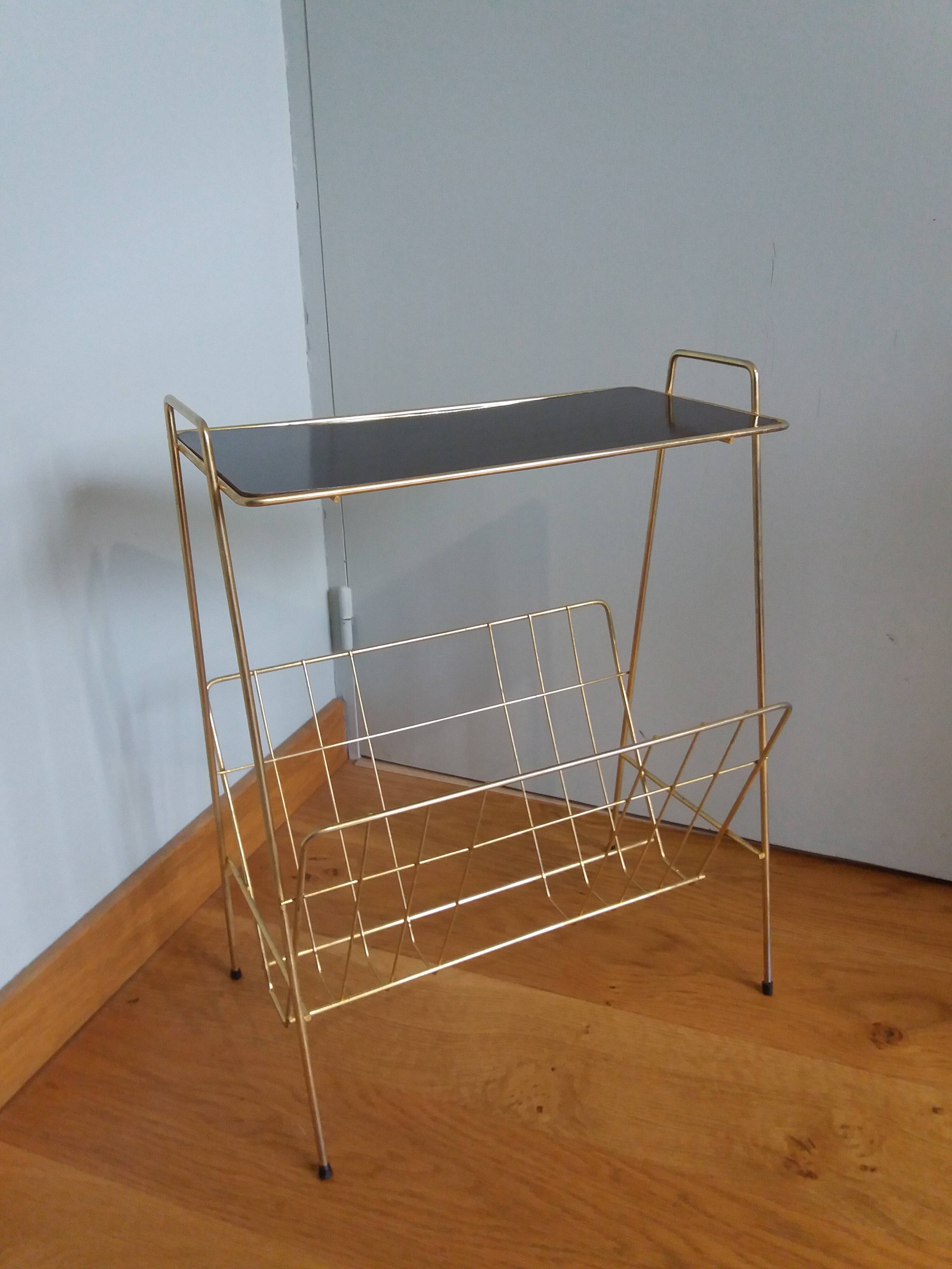 Saddle magazine holder