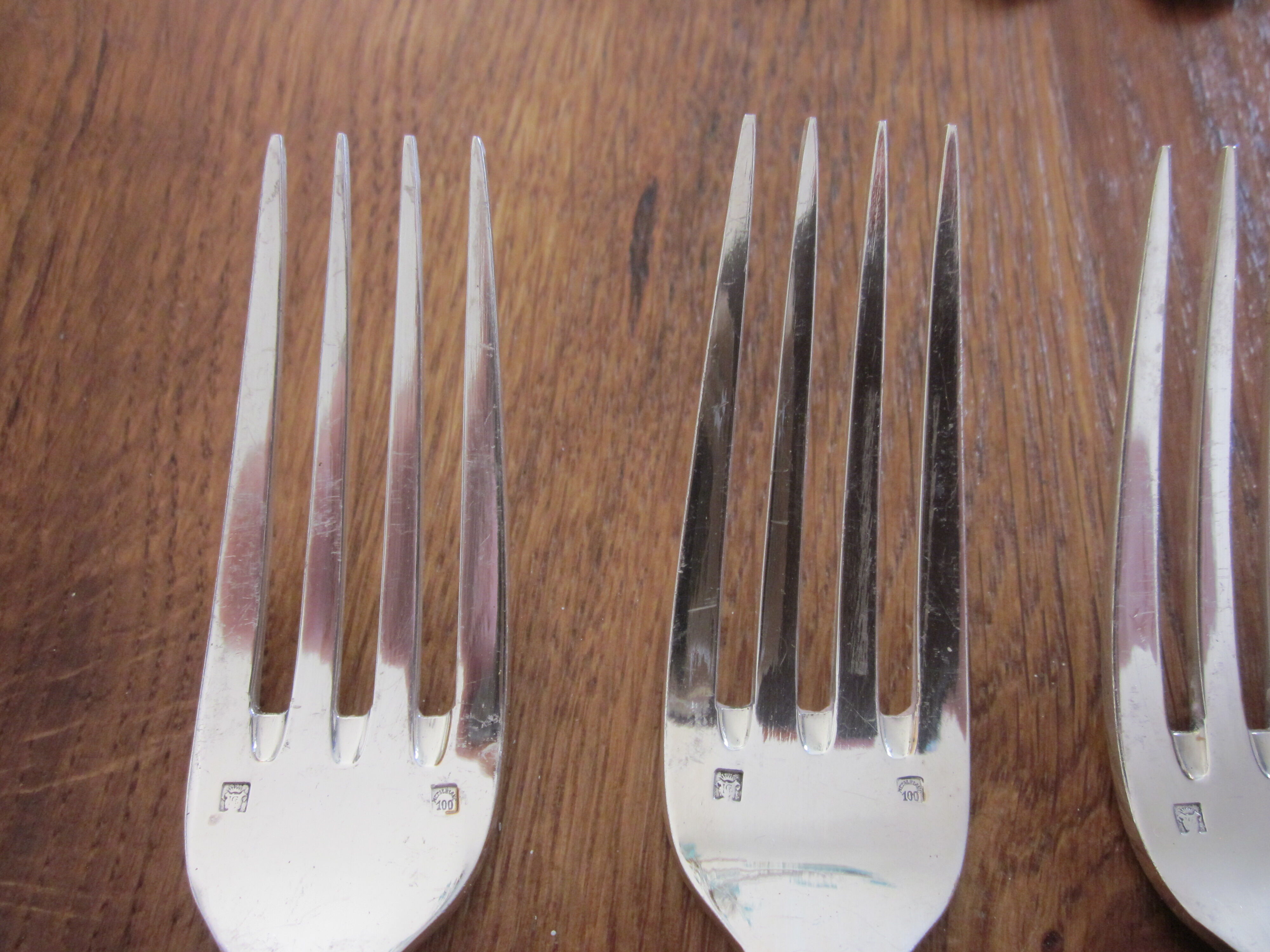 Silver metal menagere 50 pieces