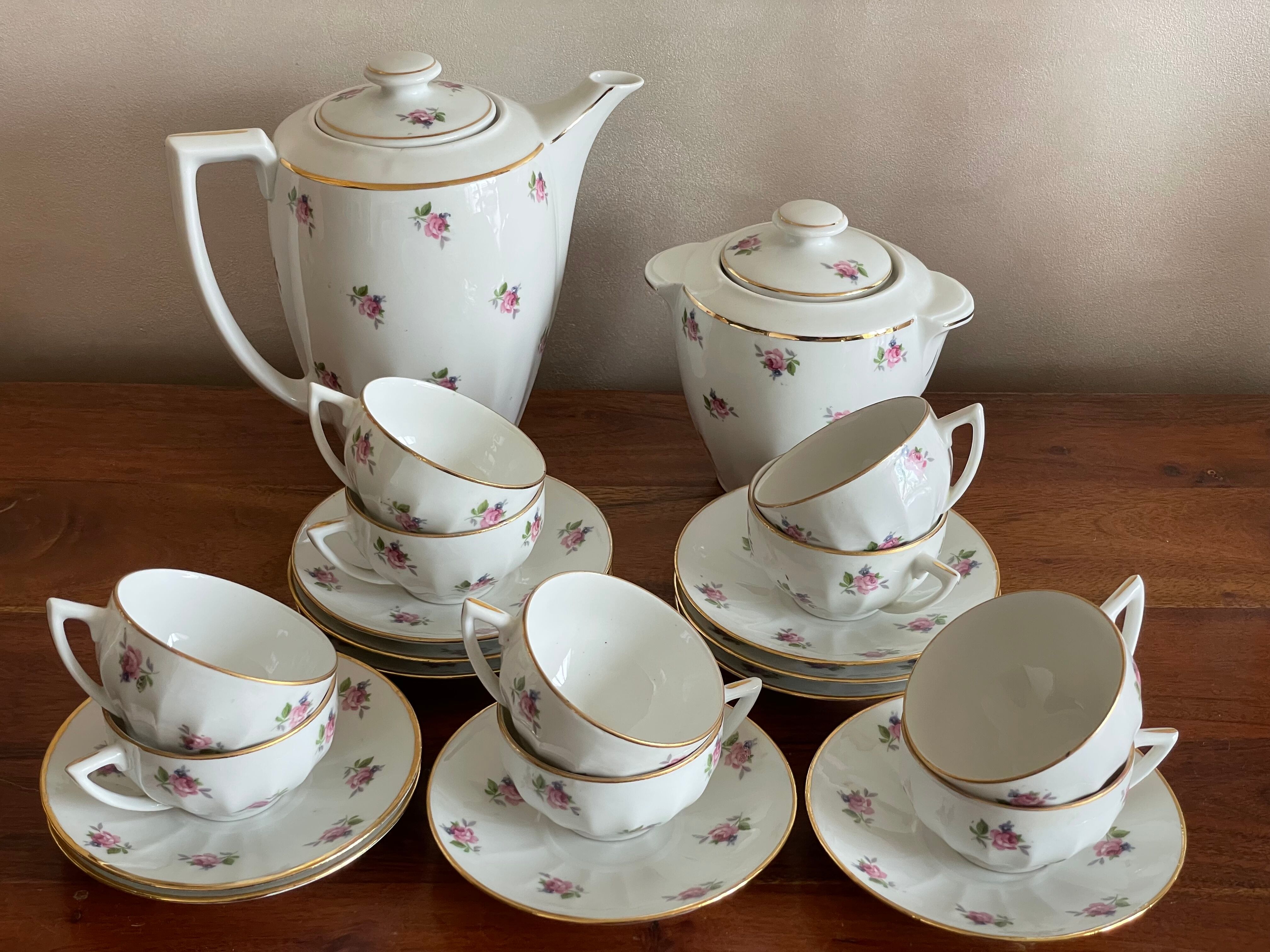 Lorioux Porcelain mocha service France small roses