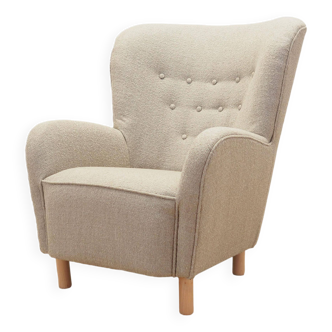 Fauteuil beige, design scandinave, production : Danemark