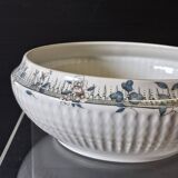 Porcelain salad bowl from Chauvigny, France, in very good condition.