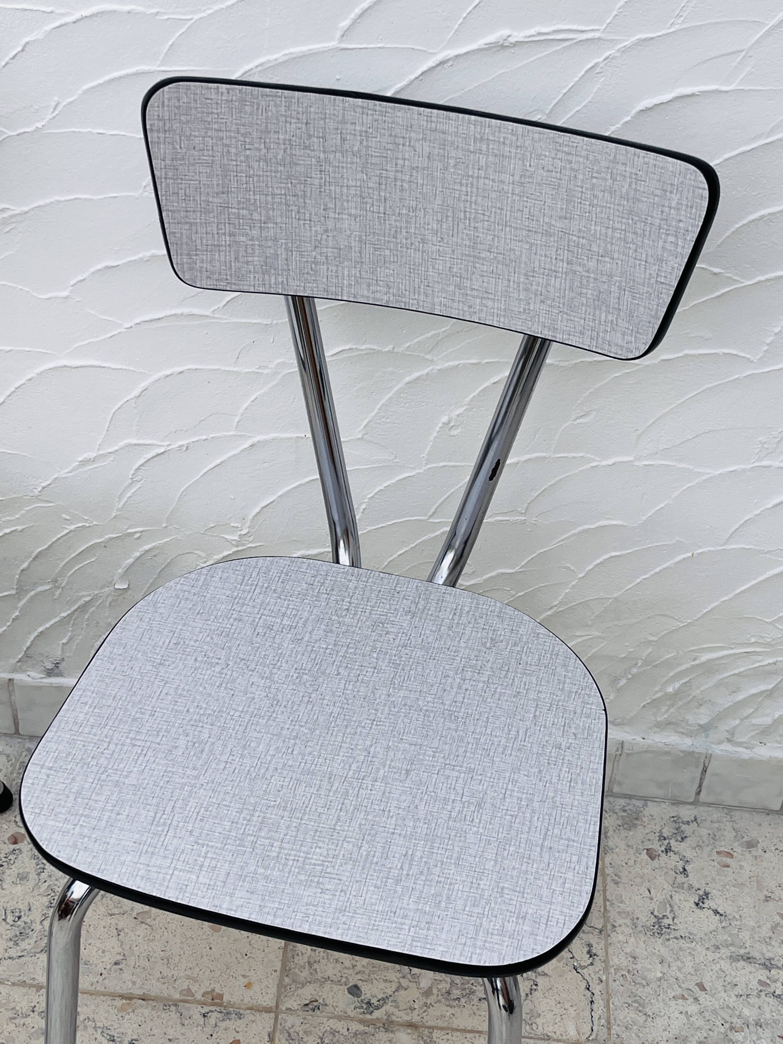 Set of 2 Formica chairs