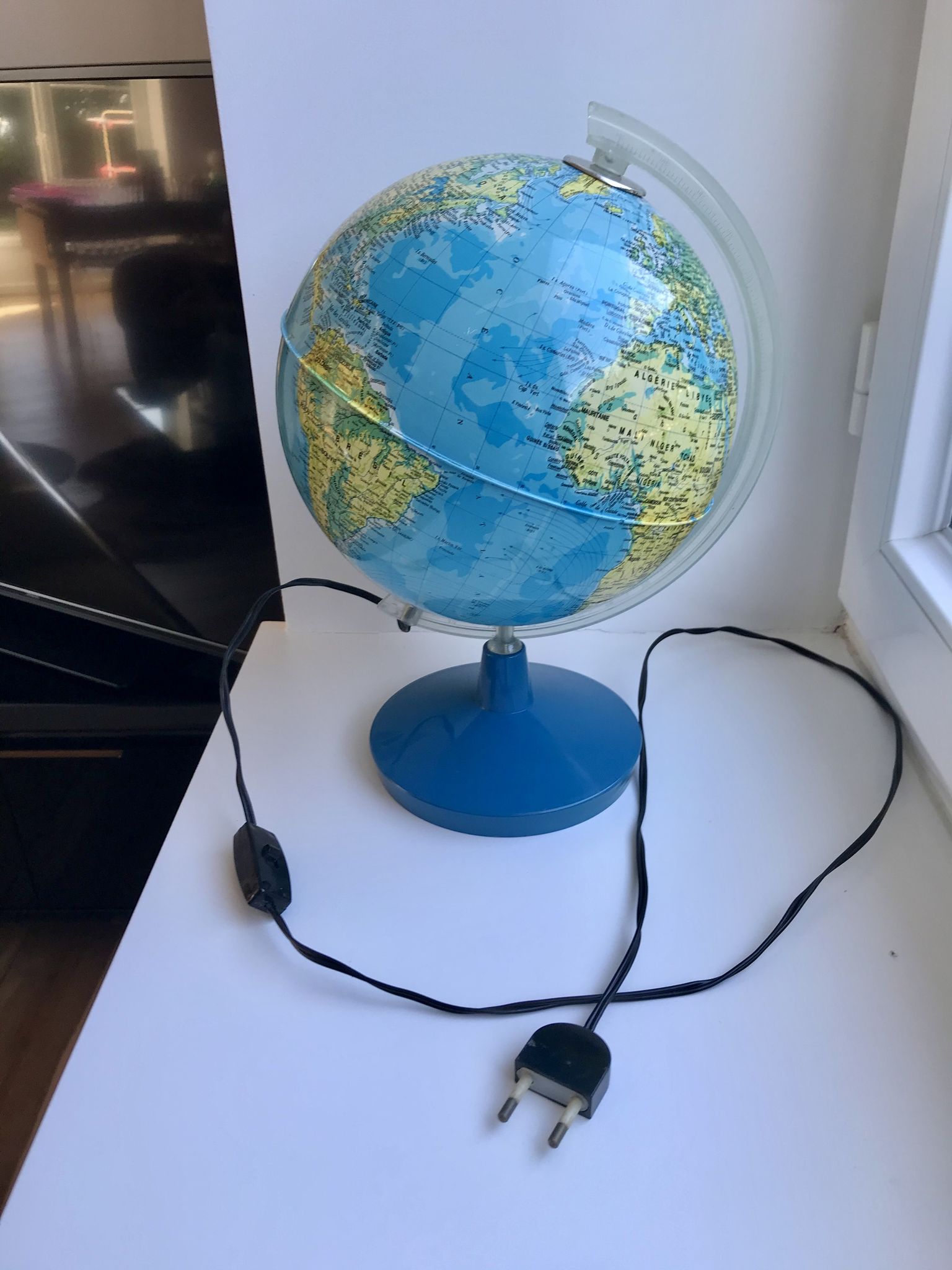 Globe terrestre lumineux années 70