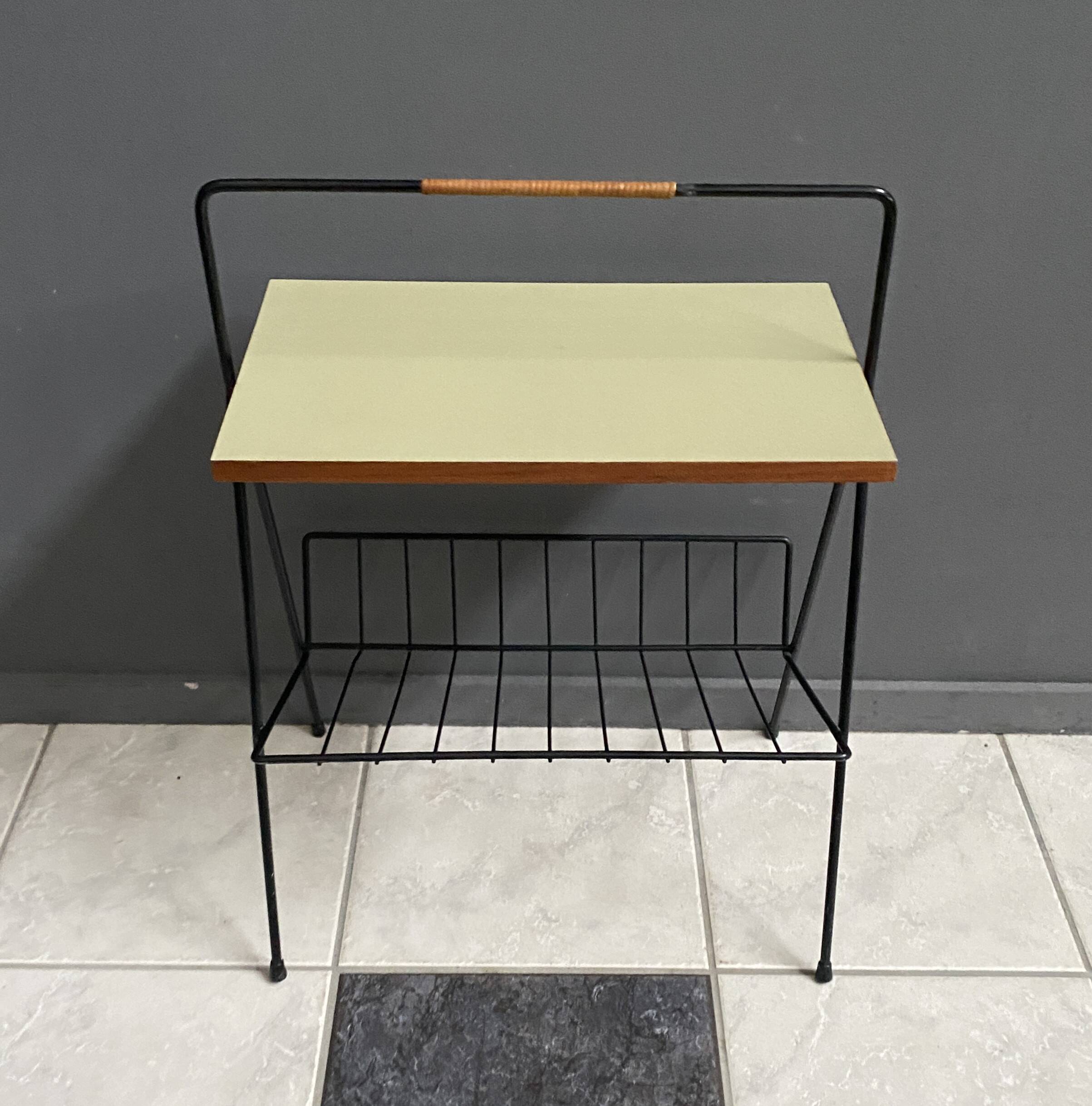 Magazine rack by Ilse Mobel 1960s