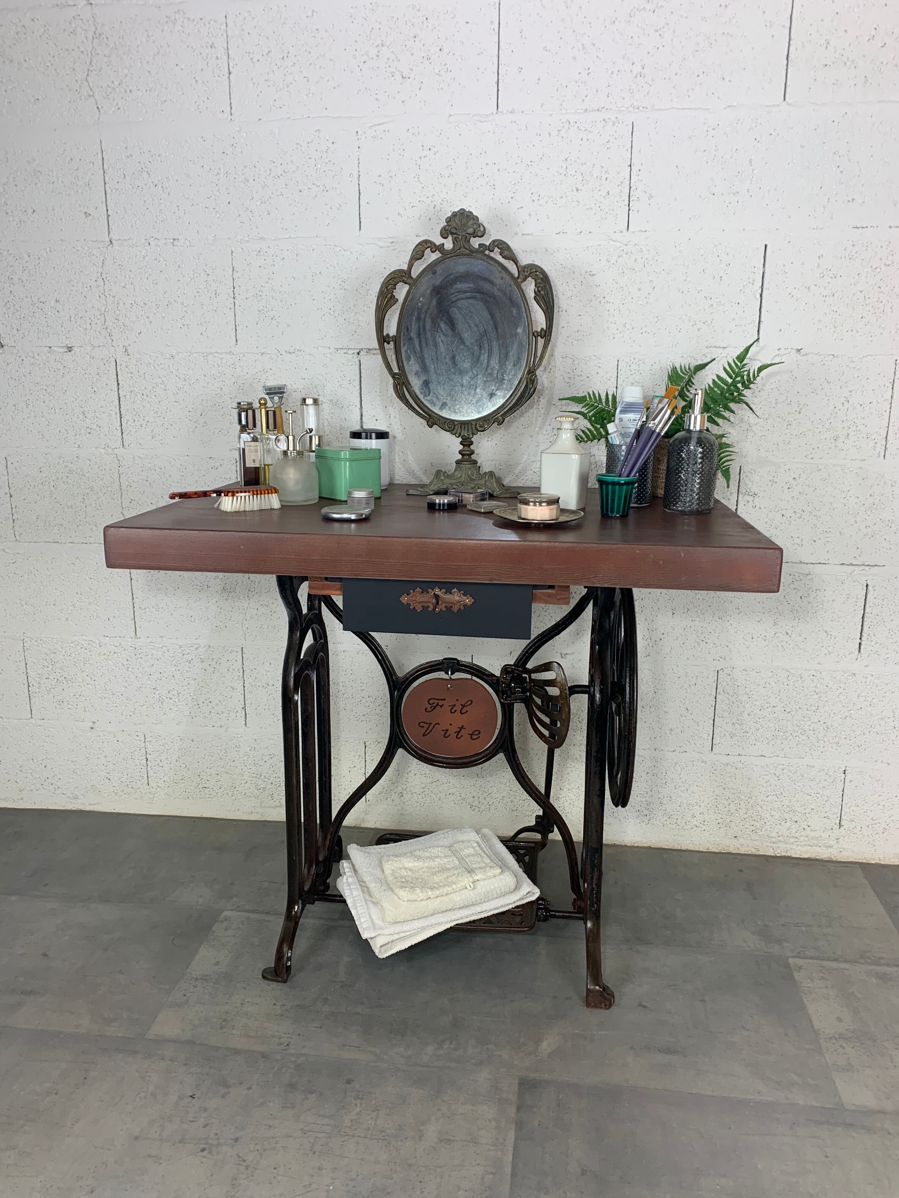 Vanity unit