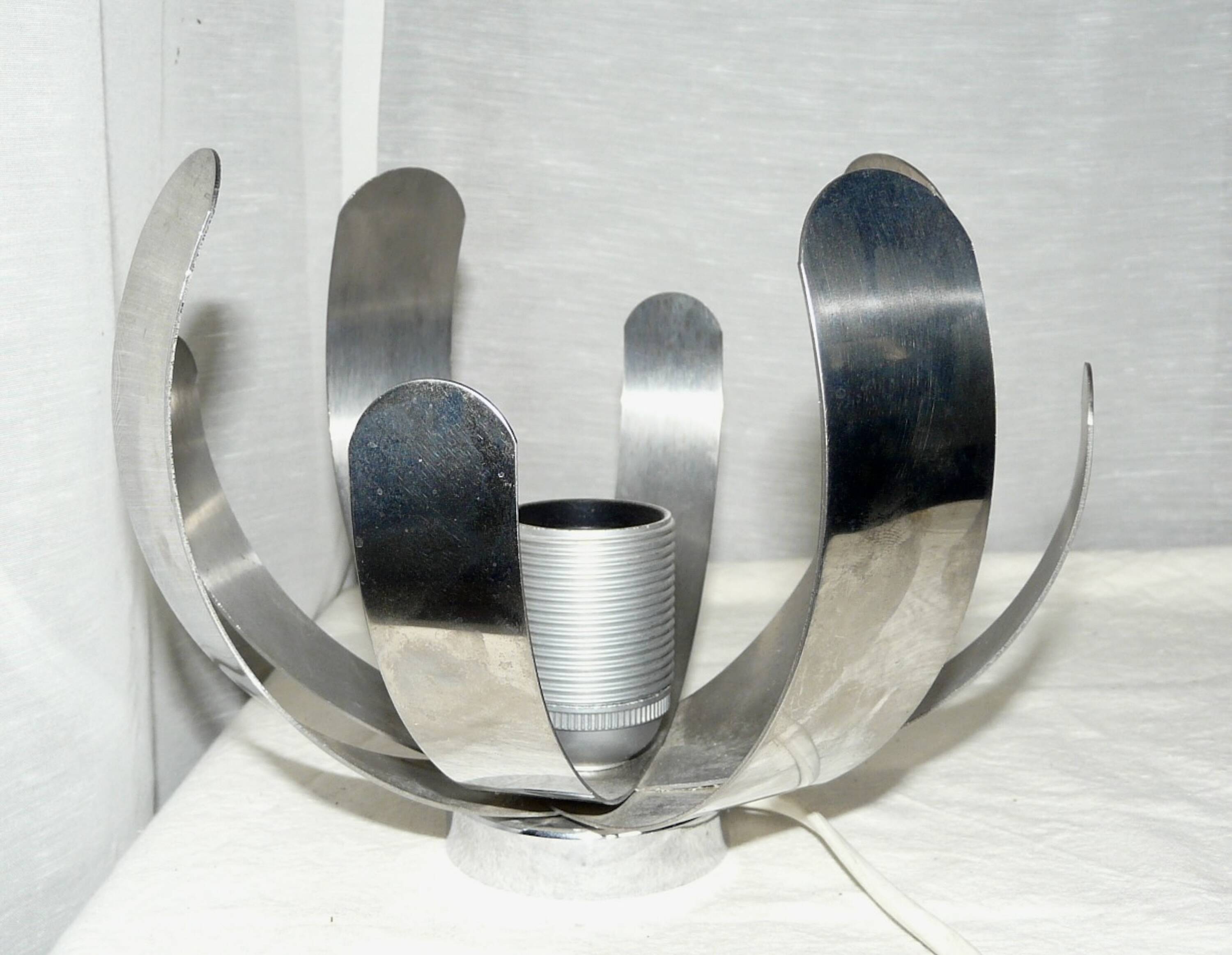 Oxar lamp by Jocelyne Trocme Design 1970 in aluminum