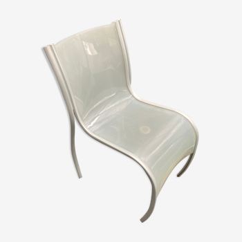 Chaise de Ron Arad FPE blanche édition Kartell