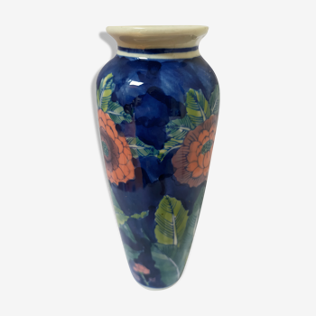 Flowery Japanese vase