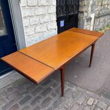 Tricoire and Vecchione extending table